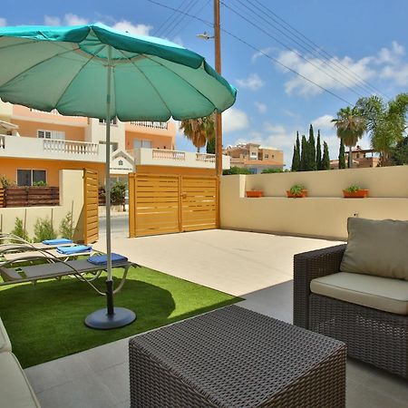 Star House Villa Paphos Room photo